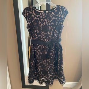 Laura Black Lace Dress Size 6 Petite